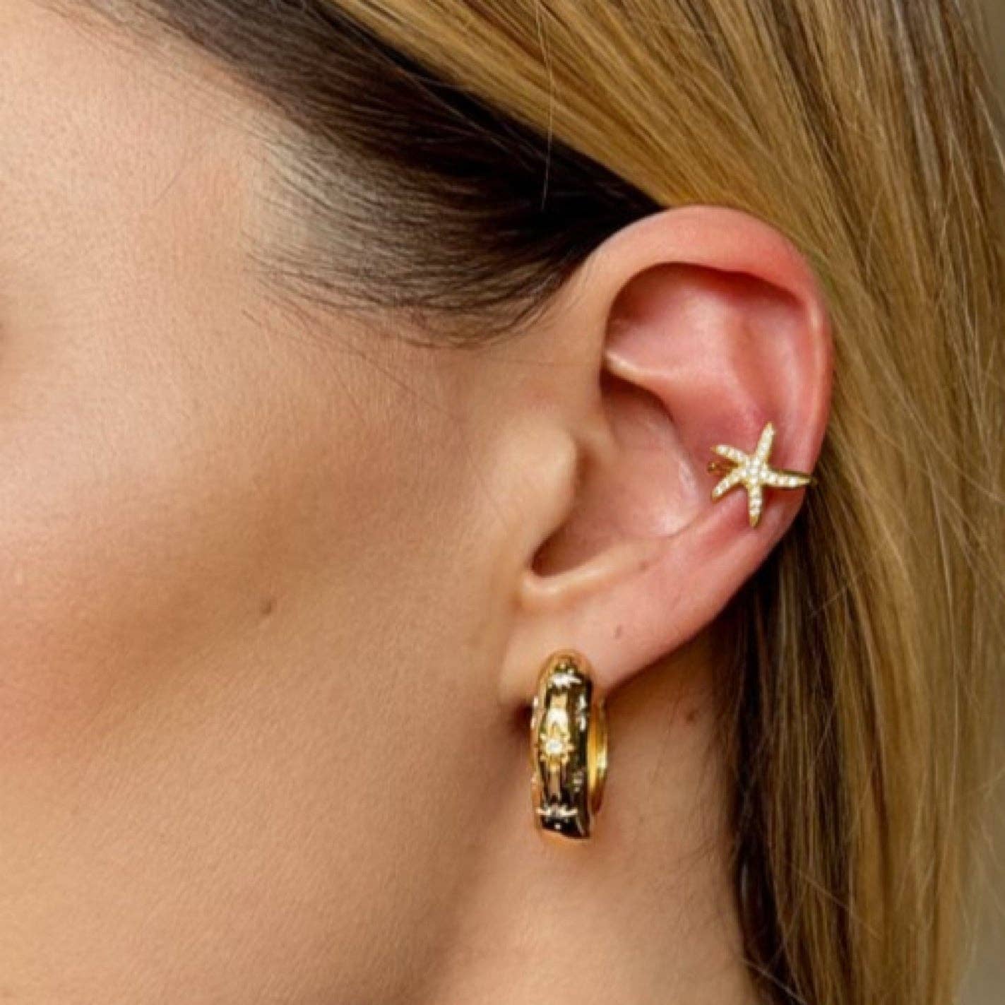 STARFISH – Ear Cuff Étoile de Mer avec Zircons Dorés