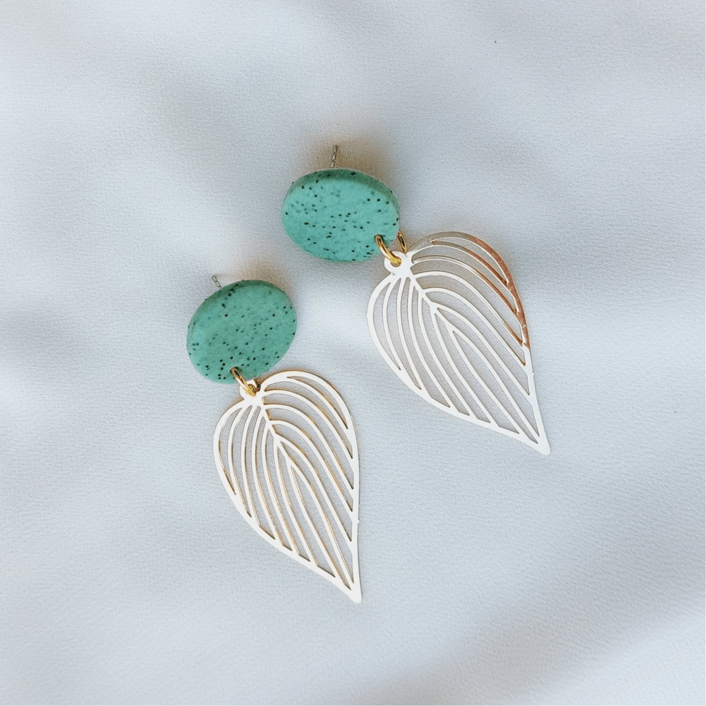 GRACE – Boucles Pâte Polymère Pendentif Doré 18k